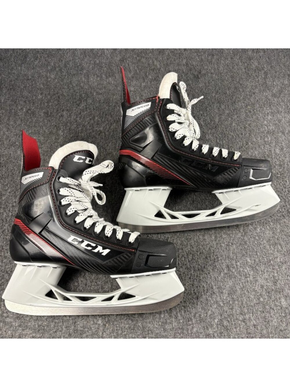 CCM JetSpeed FT455 Senior Ice Hockey Skates SR Size 7 Regular w/ Box Black